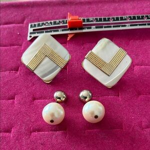 Elegant Gold tone MOP  Earrings Setpost clips